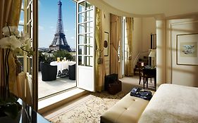 โรงแรมแชงกรี-ลา ปารีส Exterior photo